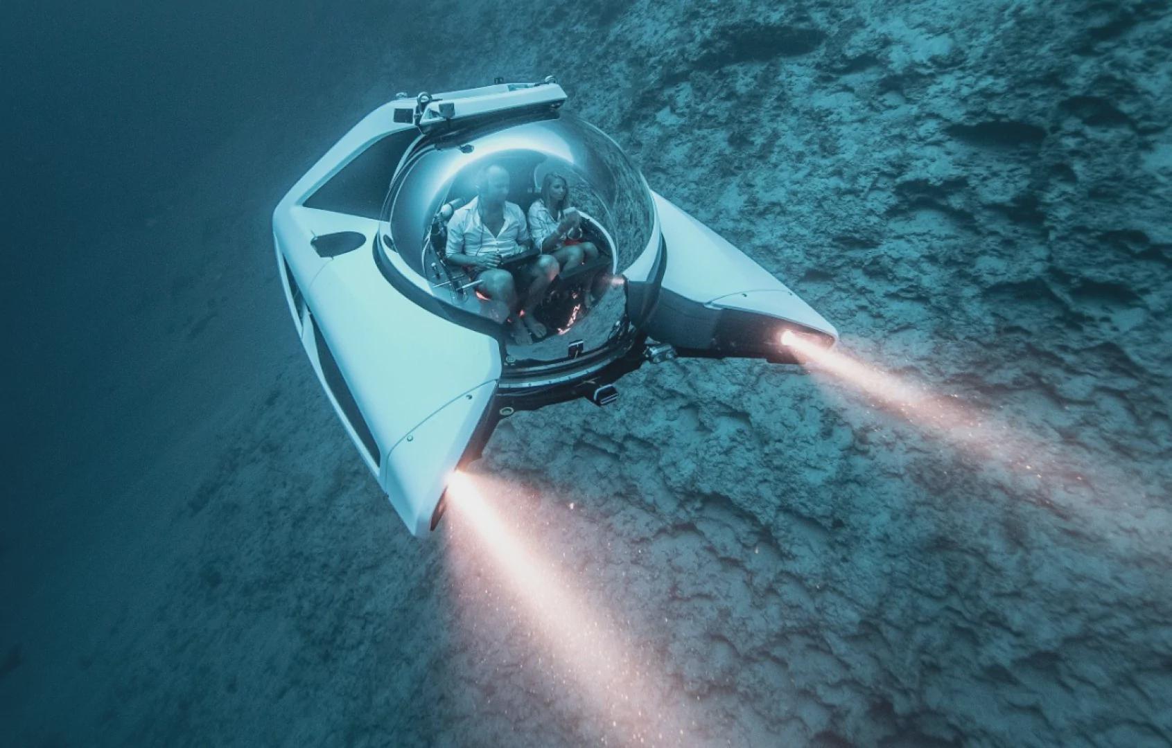 A private sub for Captain Nemos (U-Boat Worx Nemo 2) and four more aquatic gadgets